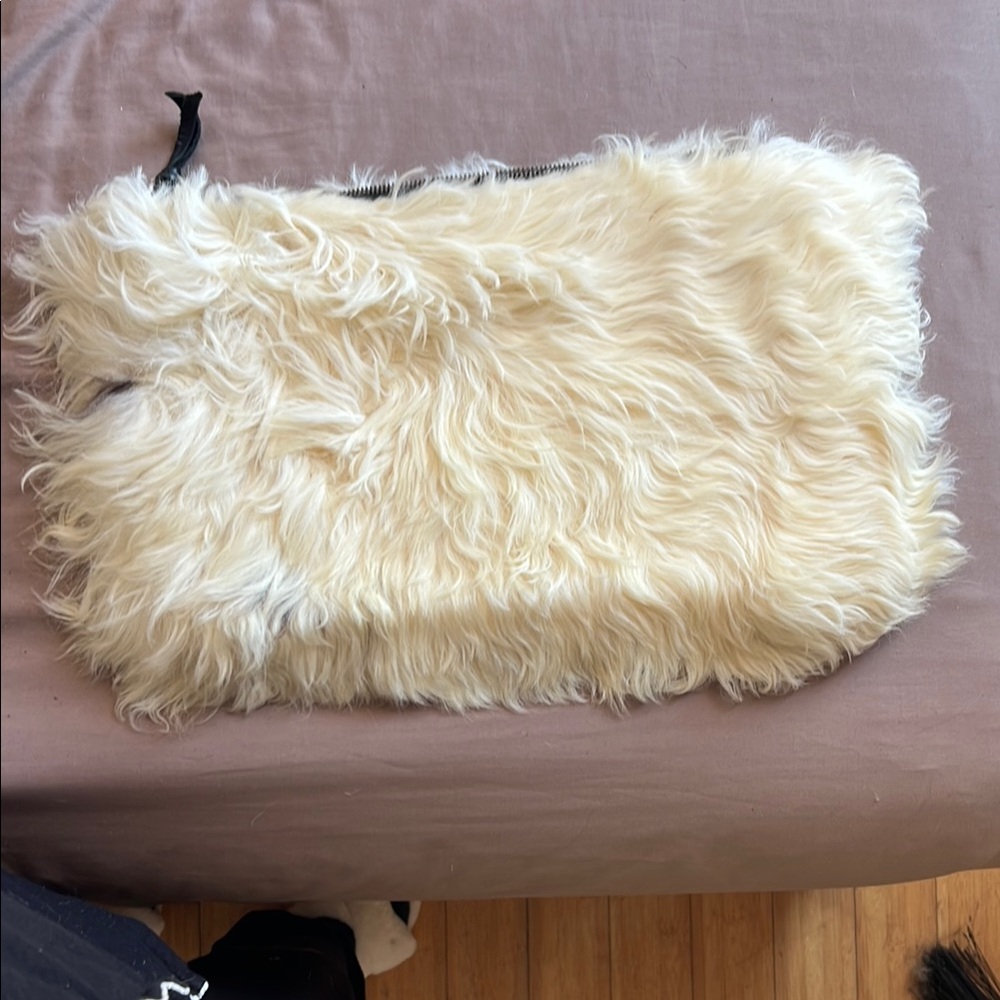 Elegant Cream Fur Clutch